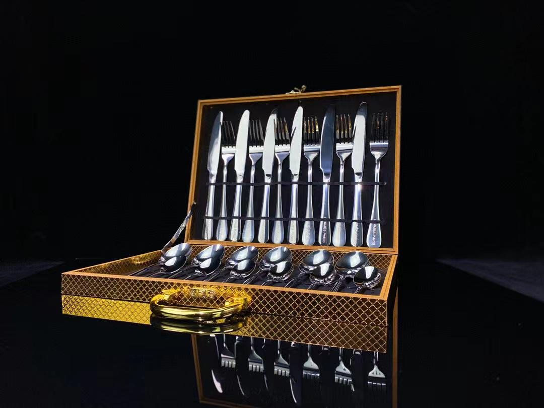 Gold Cutlery Set 24pcs Gold Plated Cutlery Set with Box - Image 2 of 3